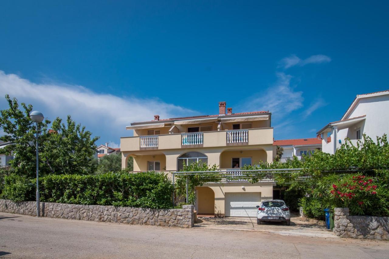 Apartments Bogdanic Krk I Krk Town Buitenkant foto
