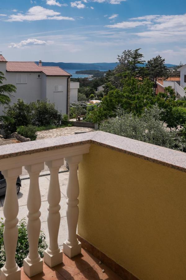 Apartments Bogdanic Krk I Krk Town Buitenkant foto